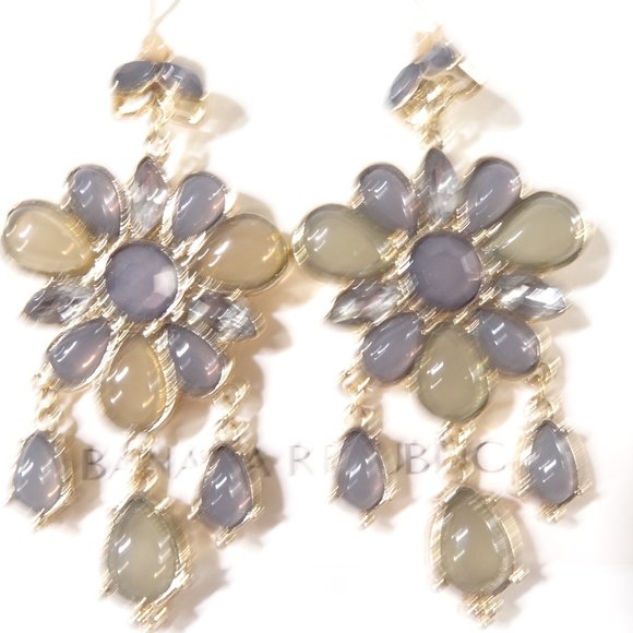 Banana Republic Jewelry - Banana Republic Nudes Cabochon Crystal Flower Drop Earrings NWT 48